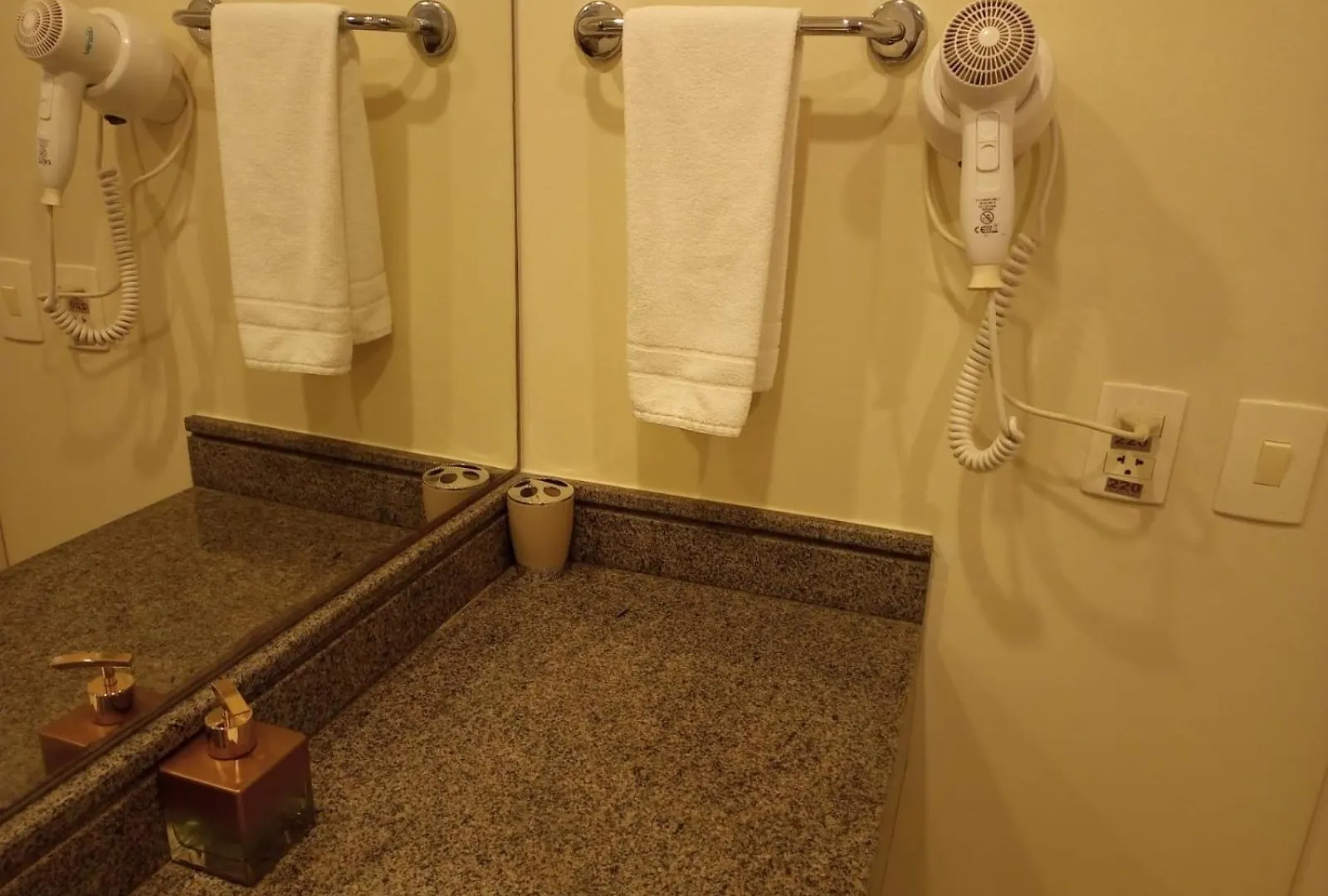 Flat Nobilis Congonhas Muito Confortavel Ao Lado Aeroporto - H801 São Paulo 0*,  Brazílie
